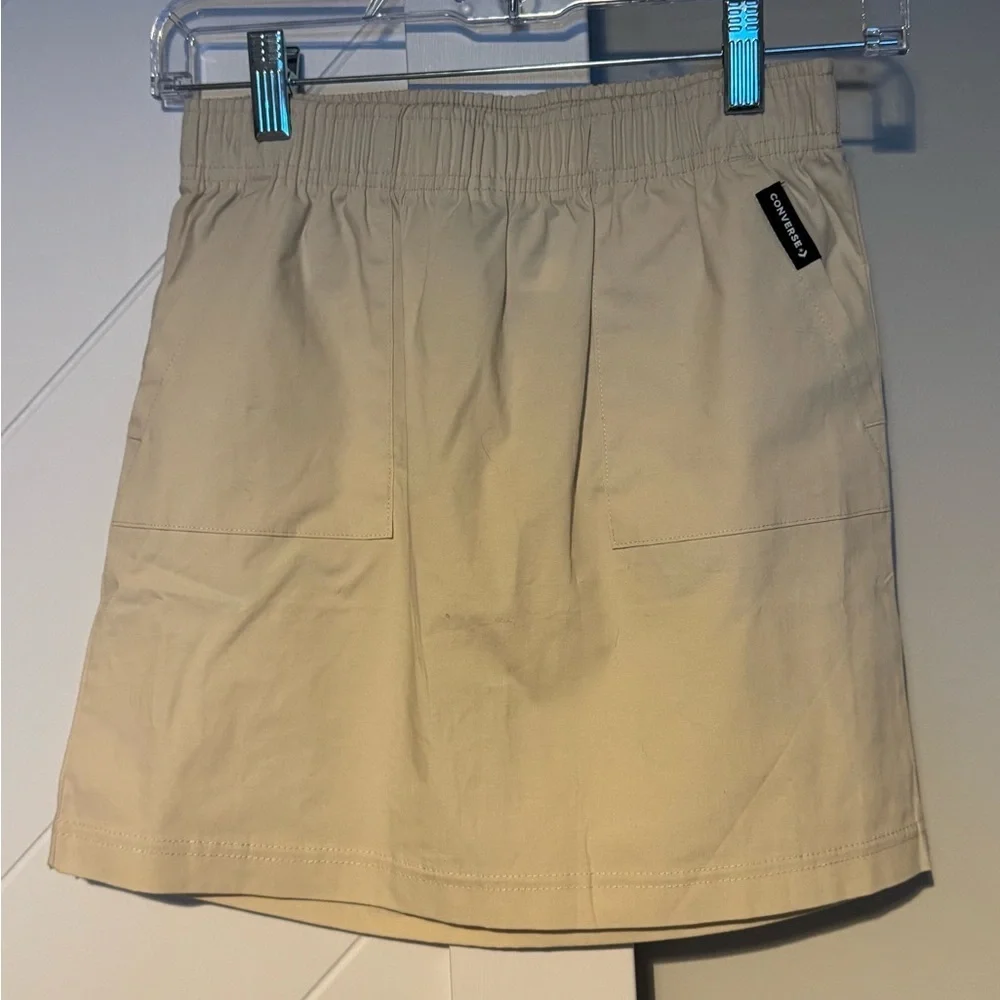 Converse Girls Cream A-Line Skirt Pockets Elastic Waist Size M 10-12 NWOT